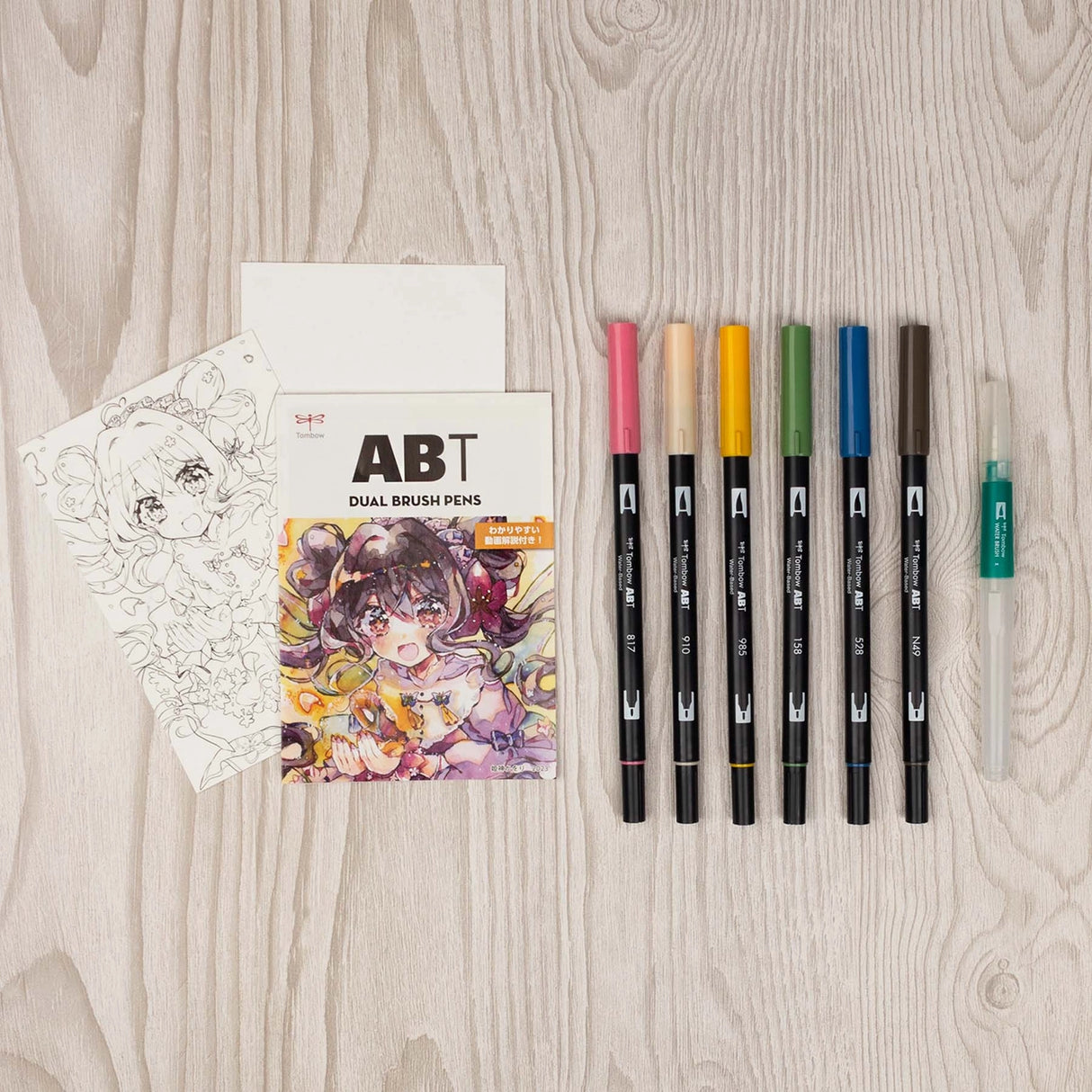 Exclusive, limited-edition “Flower" set allows you to bring drawings to life with exceptional detail and vibrant color combinations.

The “Flower" set is inspired by the Japanese four-character idiom "Kachō fūgetsu" (花鳥風月), which expresses the beauty of nature and the harmonious unity of "Flower" (ka, 花), "Bird" (chō, 鳥), "Wind" (fū, 風) and "Moon" (getsu, 月). With carefully selected colors, this set represents the delicate yet colorful beauty of the flower world.

Includes 6 Dual Brush Pens, Water Brush, 2 