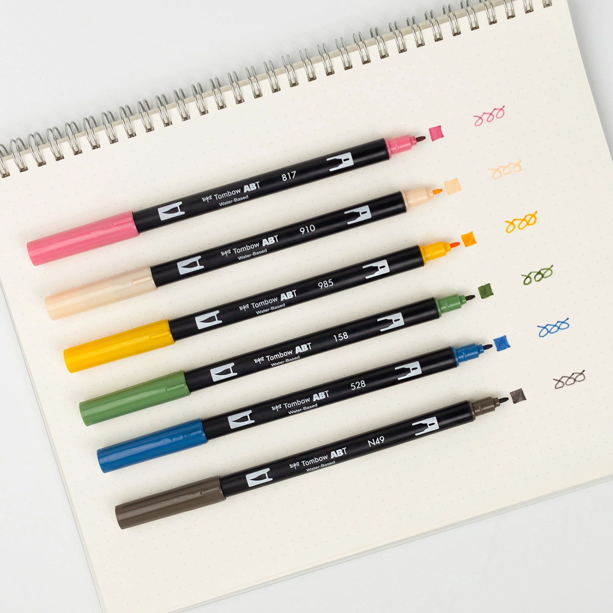 Exclusive, limited-edition “Flower" set allows you to bring drawings to life with exceptional detail and vibrant color combinations.

The “Flower" set is inspired by the Japanese four-character idiom "Kachō fūgetsu" (花鳥風月), which expresses the beauty of nature and the harmonious unity of "Flower" (ka, 花), "Bird" (chō, 鳥), "Wind" (fū, 風) and "Moon" (getsu, 月). With carefully selected colors, this set represents the delicate yet colorful beauty of the flower world.

Includes 6 Dual Brush Pens, Water Brush, 2 