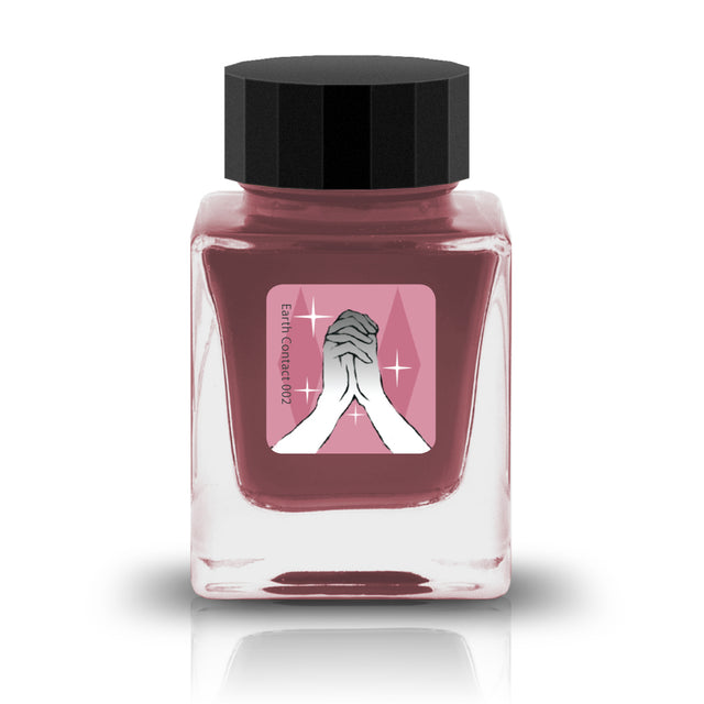 Embrace the bold and vibrant tones of nature through Tono &amp; Lims'&nbsp;Earth Contact Line. Inspired by rich gemstones, each ink color is perfect for those who enjoy adding radiance to their collection. Be sure to shake the bottle well before use to evenly disperse the glitter.

Pink
Shimmering
30 ml