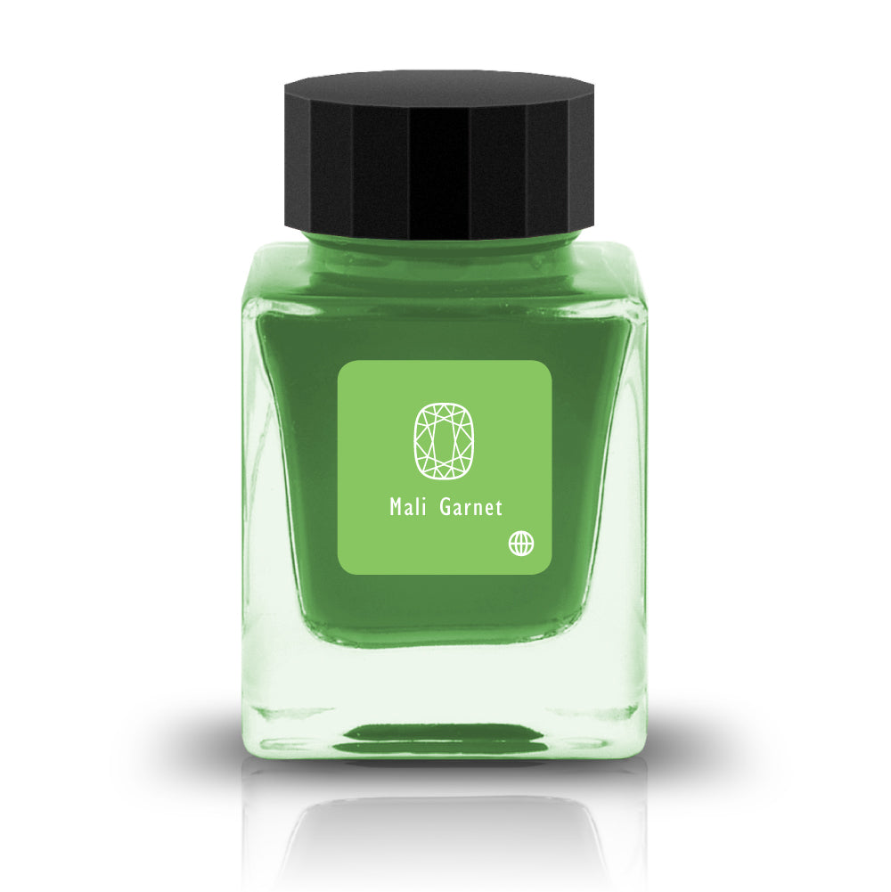 Embrace the bold and vibrant tones of nature through Tono &amp; Lims'&nbsp;Earth Contact Line. Inspired by rich gemstones, each ink color is perfect for those who enjoy adding radiance to their collection. Be sure to shake the bottle well before use to evenly disperse the glitter.

RGB: 125, 224, 99&nbsp;
Green
Shimmering
30 ml