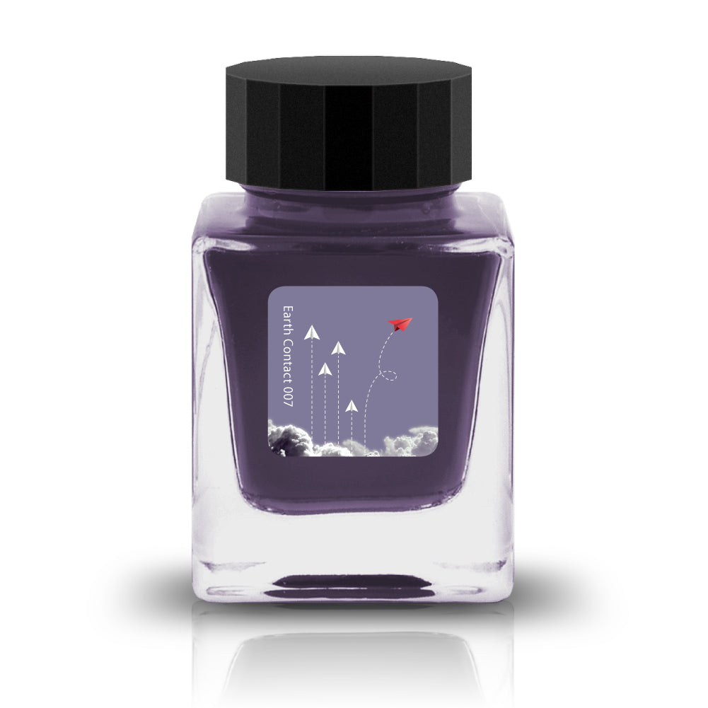 Embrace the bold and vibrant tones of nature through Tono &amp; Lims'&nbsp;Earth Contact Line. Inspired by rich gemstones, each ink color is perfect for those who enjoy adding radiance to their collection. Be sure to shake the bottle well before use to evenly disperse the glitter.

RGB: 123, 118, 148
Purple
Shimmering
30 ml