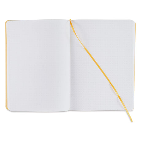 Ecoqua Plus by Fabriano is a collection of notebooks designed to accompany you every day, withstanding prolonged use. These notebooks open perfectly, allowing you to comfortably write on every page, right down to the last. Entirely made in Italy, they use the best raw materials and are produced with renewable energy, demonstrating a concrete commitment to sustainability.