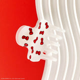 Add a touch of Hello Kitty playfulness to your hairstyle with this claw clip, featuring her signature red bows

Great for half-up styles, buns, and everyday updos. Lightweight, durable, and easy to wear!