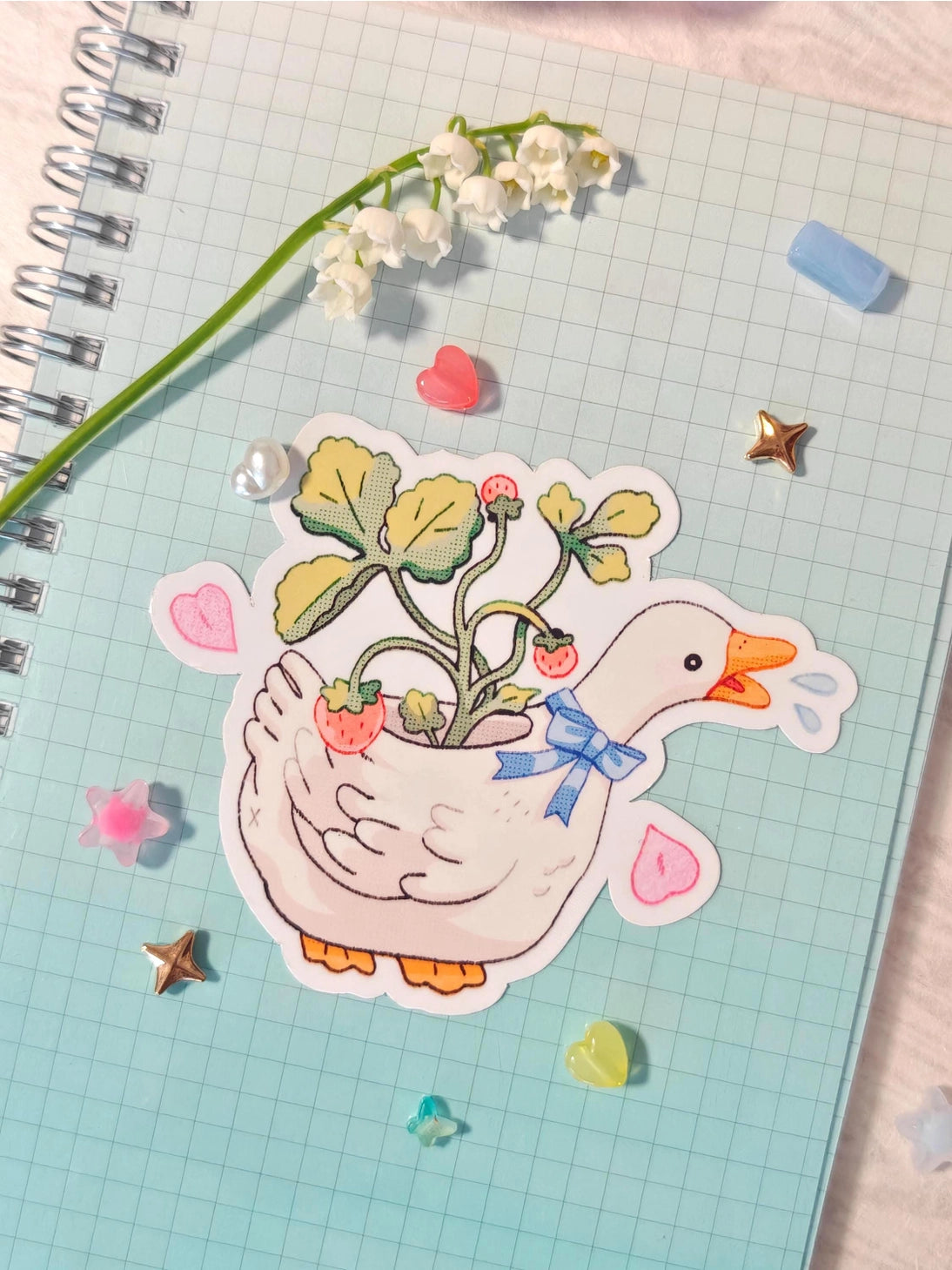This is a glossy vinyl die-cut paper sticker, illustrated and made in-house by me. It's waterproof and ideal for decorating hard surfaces like laptops, water bottles, and phone cases, adding a cute touch to your belongings.

Material: premium glossy waterproof vinyl