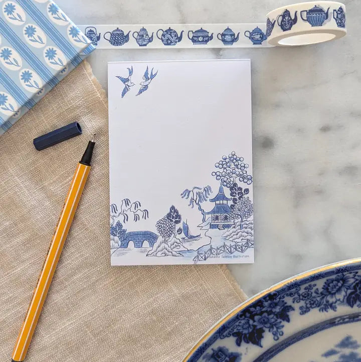 A simple tear away notepad for jotting down to do lists, things to remember, or a short Thank-You note. Illustrated with my version of the popular blue willow china pattern.