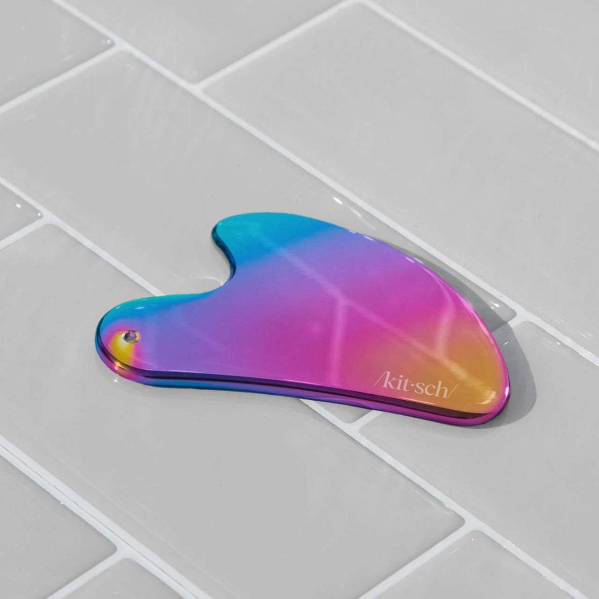 KITSCH Stainless Steel Gua Sha - Iridescent

Premium stainless steel Gua Sha designed to elevate your skincare ritual.