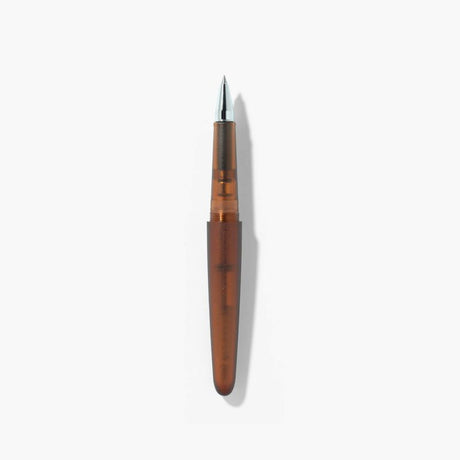 A pen that evokes the texture of frosted glass. Its translucency reveals the internal mechanism as an aesthetic feature. Careful consideration of form and colour palette ensures an elegant presence, even when not in use.&nbsp;

The pen is equipped with thoughtful functionality, including an extended grip section and a screw cap designed for quick access with minimal turns. The visible ink level allows for easy refills.

0.5mm
Includes converter