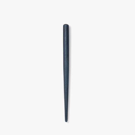 A nib holder that emerged from our desire to create a tool that inspires a lifetime of use, bringing joy to our hands and soul. From the timeless material to the comfortable thickness, form and length, each and every detail has been carefully considered to create a perfect fit. The 7-inch length is similar to that of a standard pencil. Designed to universal specifications to fit all standard nibs, the nib holder will travel with you for a lifetime of writing.&nbsp;

A nib holder crafted from Japanese cherry