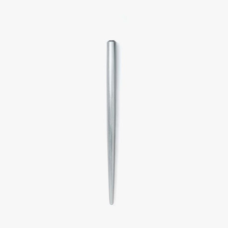 A nib holder that emerged from our desire to create a tool that inspires a lifetime of use, bringing joy to our hands and soul. From the timeless material to the comfortable thickness, form and length, each and every detail has been carefully considered to create a perfect fit. The 7-inch length is similar to that of a standard pencil. Designed to universal specifications to fit all standard nibs, the nib holder will travel with you for a lifetime of writing.&nbsp;

A nib holder machined from solid aluminiu