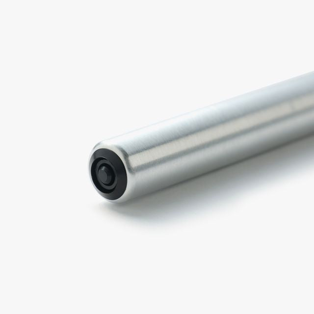 A nib holder that emerged from our desire to create a tool that inspires a lifetime of use, bringing joy to our hands and soul. From the timeless material to the comfortable thickness, form and length, each and every detail has been carefully considered to create a perfect fit. The 7-inch length is similar to that of a standard pencil. Designed to universal specifications to fit all standard nibs, the nib holder will travel with you for a lifetime of writing.&nbsp;

A nib holder machined from solid aluminiu