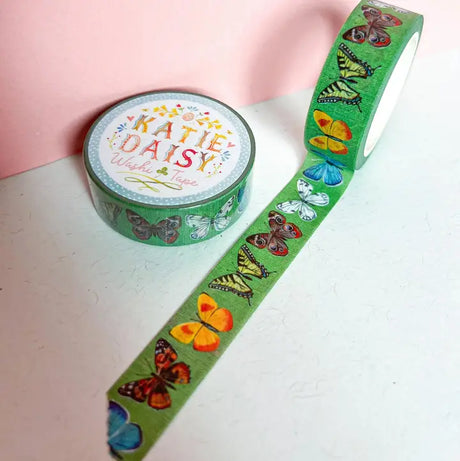 There are so many uses for washi tape! You can use it for scrapbooking, gift wrapping, and even home decor projects :) Add some extra charm to your letter-writing, use it to tack up photos... the possibilities are endless!

Details:

* Traditional washi tape, printed on rice paper
* Each roll is 15mm wide, 10m long, and the pattern reprints every 350mm.
* Semi-transparent&nbsp;