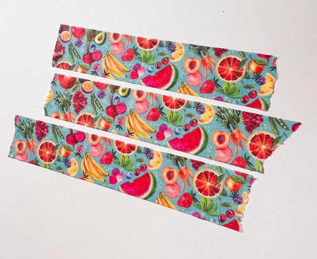 There are so many uses for washi tape! You can use it for scrapbooking, gift wrapping, and even home decor projects :) Add some extra charm to your letter-writing, use it to tack up photos... the possibilities are endless!

Details:

* Traditional washi tape, printed on rice paper
* Each roll is 15mm wide, 10m long, and the pattern reprints every 350mm.
* Semi-transparent&nbsp;