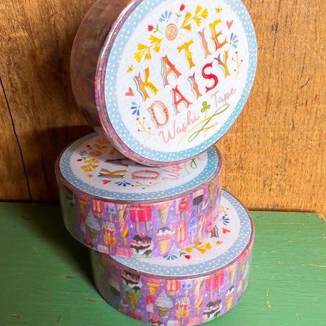There are so many uses for washi tape! You can use it for scrapbooking, gift wrapping, and even home decor projects :) Add some extra charm to your letter-writing, use it to tack up photos... the possibilities are endless!

Details:

* Traditional washi tape, printed on rice paper
* Each roll is 15mm wide, 10m long, and the pattern reprints every 350mm.
* Semi-transparent&nbsp;