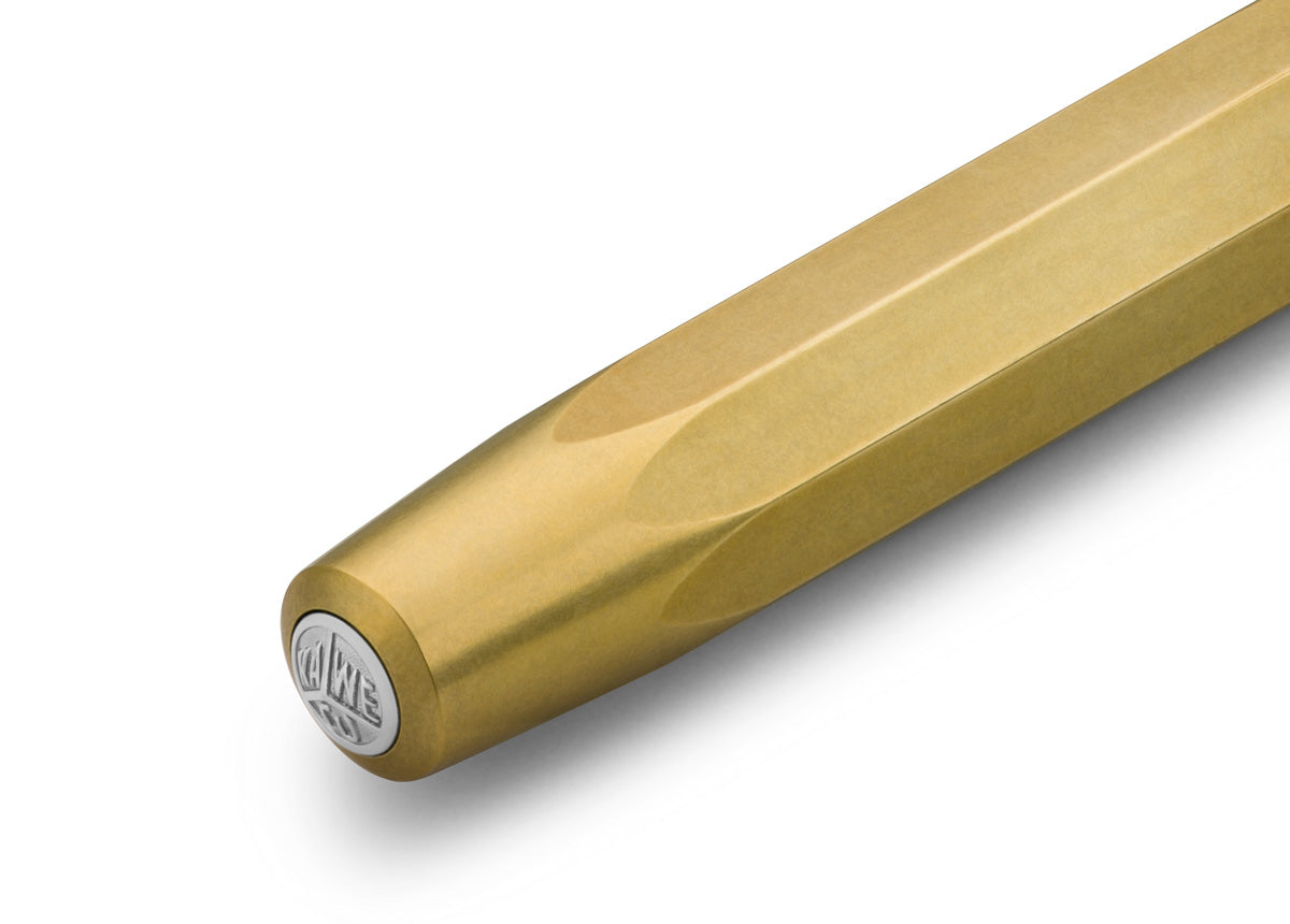 The latest technology of gel refill and ceramic ball combined with classic design made of high-quality brass with an individual touch.


This pocket roller ball pen has a closed size of only 10.5 cm and grows to a standard size of 13 cm withthe cap attached.

The high-quality brass will develop a natural and individual patina with daily use. Due to the high weight, the writing instrument already presses slightly onto the paper by itself. This feature makes it possible for you to write longer and more comfor