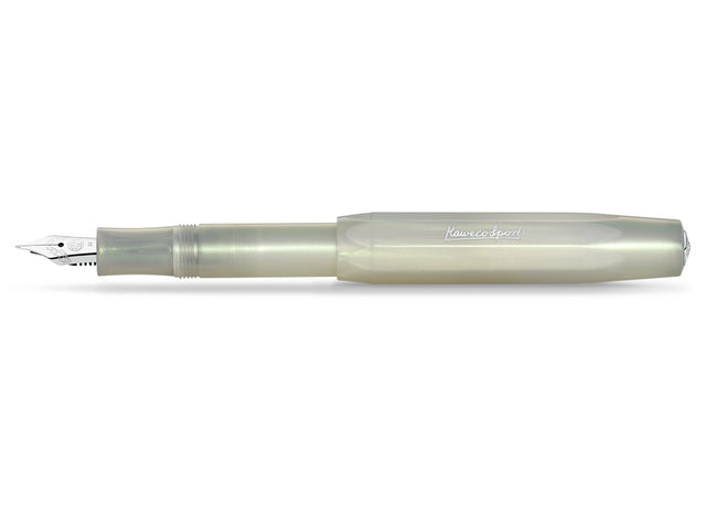 Kaweco LUNAR SPORT Fountain Pen Light Green

Houston, we have a new series: the new LUNAR SPORT dares to take the first step into the Kaweco standard range.