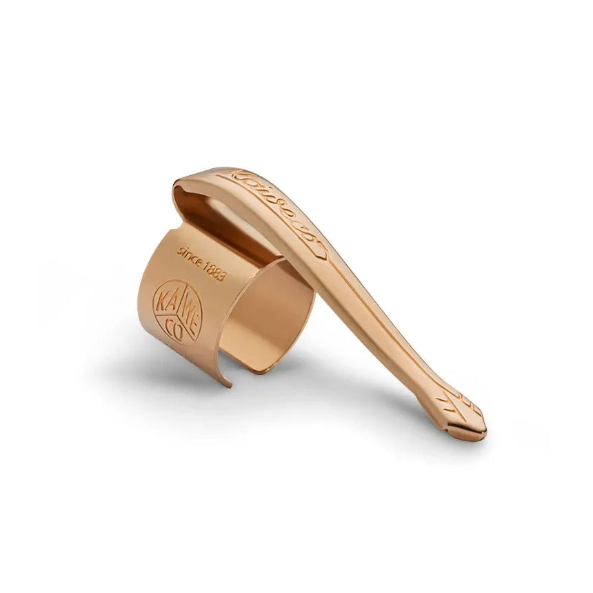 Kaweco Supra Deluxe Clips

The clip fits the SUPRA model. Simply slide it open and the clip is ready for use.

Not only in function, but also visually, this accessory is an upgrade for every Kaweco.