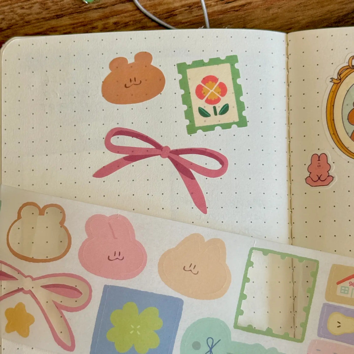 5 meters of pure kiss-cut, washi sticker deco bliss~

They readjust easily and blend in with the paper. (Lighter paper recommended for maximum visibility)

Just like the washi tape material you love, but in a sticker roll. No more saving your stickers for later! Use it up!!

Dimensions: 50mm x 5m