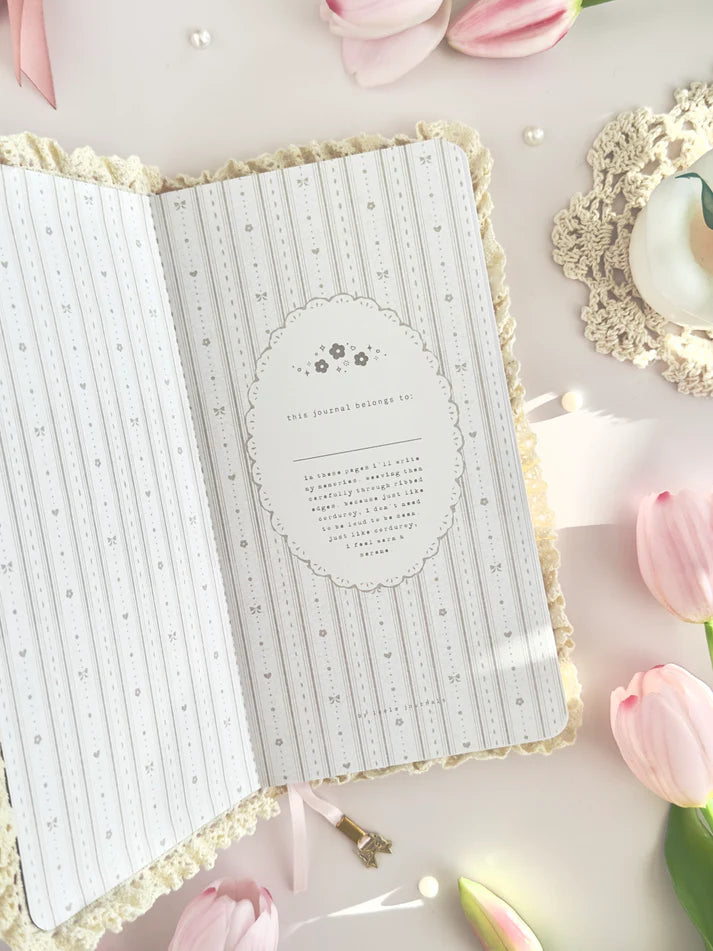 leelajournals Cherry Cake TN Notebook (Dotted, Gird)
