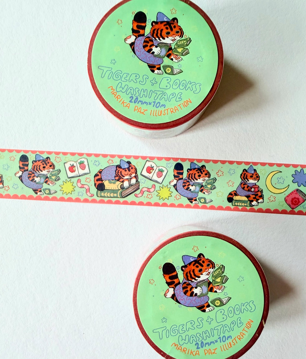 Marika Paz Illustration Washi Tape - Tigers and Books

A washi tape full of sweet tigers reading books!