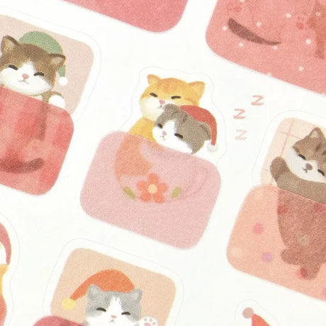 This sticker contains two patterns: a cute cat sticker and a futon sticker.
The futon sticker is made of material that can be attached and peeled off, so you can enjoy layering it on the kitten. It is recommended for decorating notebooks.

2 Sheets included
Length 165× width 90mm
Sticker with cats: Japanese paper masking sticker
&nbsp;Sticker with futon: High-quality paper sticker&nbsp;