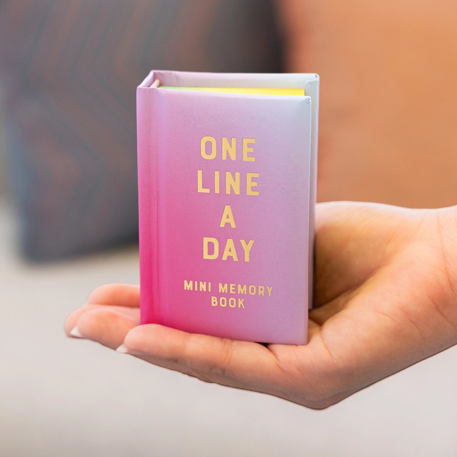 Product description
Capture life’s moments big and small in this charmingly compact one-year memory book from the bestselling One Line a Day series.

This keepsake mini memory book invites you to record a single line once a day over the course of a year. Adorable and perfectly sized to fit in a backpack or pocket, or tuck into a display of favorite collectibles, this journal takes just a moment to fill in but collects a year’s worth of memories. More than a daily diary, this is a uniquely rewarding, screen-