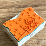 Molinta Rubber Stamp - Blooming Thoughts

Soft, expressive, and perfect for adding gentle detail to your creative projects — this stamp&nbsp;brings a floral, reflective touch to journals, planners, cards, and scrapbooking layouts.

45mm x 45mm&nbsp;
Includes 1 stamp