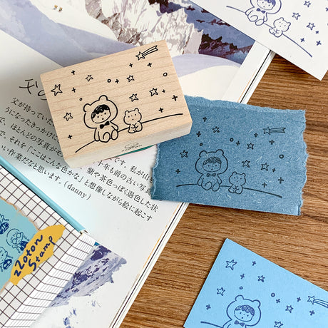 Molinta Rubber Stamp -&nbsp;Stargazing

Soft, expressive, and perfect for adding gentle detail to your creative projects — this stamp brings a beautifully illustrated night‑sky charm touch to journals, planners, cards, and scrapbooking layouts. The Bouquet stamp pairs beautifully with other Molinta motifs, making it easy to create cohesive, expressive layouts.

50mm x 35mm&nbsp;
Includes 1 stamp