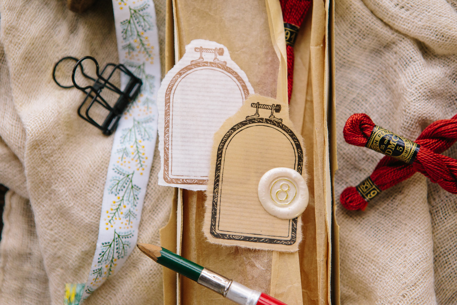 OURS Studio Window Embroidery Hoop Rubber Stamp