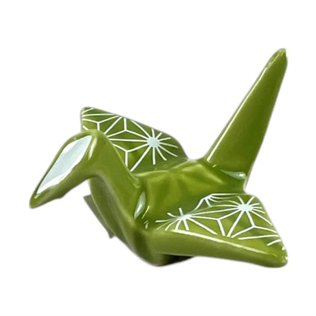 These cute ceramic rests are a perfect stationery addition to your desk! Use them for pens, paint brushes, or take them to your kitchen as a chopstick rest!

Size:2"L
Material: Porcelain
Weight: 1.6 oz
Origin: China