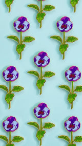 Pin de esmalte con forma de flor de pensamiento