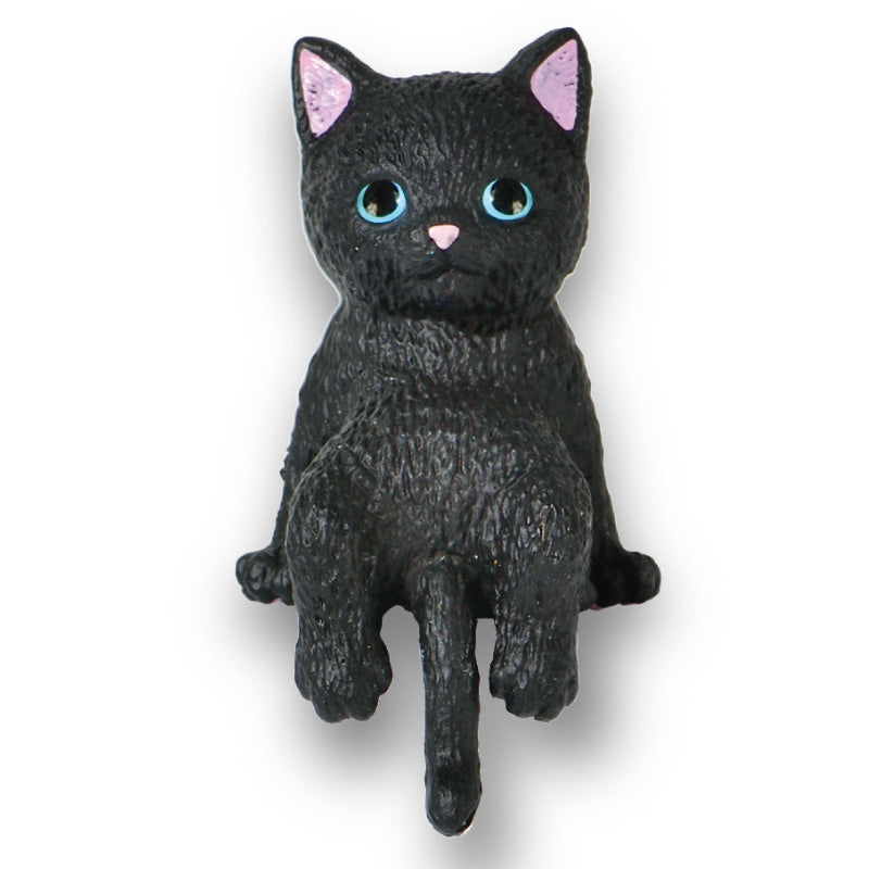 This is a sequel to the popular series "Futchiyasumi Nyanko". Cute kittens of various kinds are relaxing using "Futchi" today... The kittens' innocent poses are cute!

Lineup (6 Variants):

Black x White
Black&nbsp;
American Shorthair
Calico cat
Brown x White
