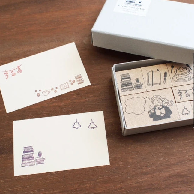 
Step into a cozy world of creativity with the Creator’s Stamp Box – Book Café from Stamp Marche and Sonomi Kogei. This charming set brings together beautifully illustrated stamps inspired by warm café moments, books, and everyday comforts—perfect for adding personality to journals, planners, scrapbooks, and handmade cards.


Each stamp is crafted with a solid wooden mount and high‑quality rubber, giving you crisp, clean impressions every time.&nbsp;



This set includes 8 stamps.

Stamp size: approx.&nbsp;
