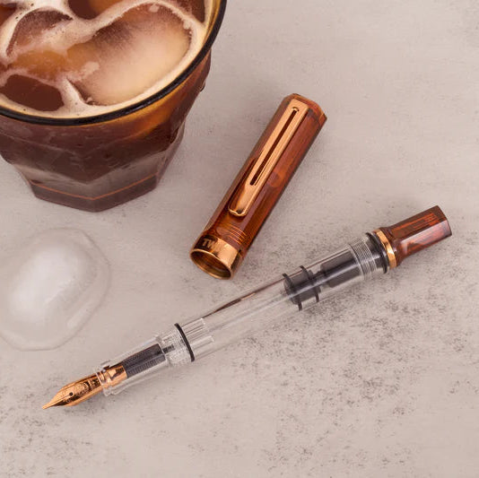 Comes in&nbsp;EF, F, M, B, Stub1.1 nib choices

Colors: Creme/Clear/RoseGold&nbsp;

Pen cap is&nbsp;able to post&nbsp;onto the back of the pen

Piston Filler Fountain pen.
Simply unscrew the end cap, dip into ink, screw back the end cap, and you're done! Ready to write!!

Pen cap has an inner cap to ensure a perfect seal when stored away.&nbsp;
Made for the beginner who just wants to try out fountain pens, all the way to the experts. A good everyday worker.

Please note: Ink is NOT included

A quick no brai