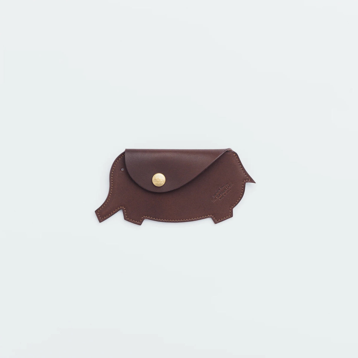 A wallet with a elephant motif.

It is durable and can be used for many years, and the design is cute and makes a nice accent.

Size: W17×H12.5cm
Leather Products
We use natural leather. While we avoid pieces with damage that could cause tearing, natural marks, wrinkles, and other characteristics are part of the leather’s charm and may be present on the product. Even within the same type of leather, color, thickness, and texture may vary.
Please be careful to avoid stains or color transfer from water exposu
