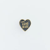 The popular "I love HANDMADE" design, well-known from our patches, is now available as a colorful pin!

It comes in 10 colors, matched to the paint colors of our engineer bags.

The metal parts are made from solid, unplated brass.

As you use it, the brass will develop a natural patina over time—enjoy the changing character that comes with age.

Color: The color you see on your screen may differ from the actual product.

Brass Products

Due to the nature of brass, some areas may appear slightly tarnished du