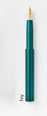 Tom's Studio - The Studio Pocket Fountain Pen 2.0 - Ivy

Finally, a fountain pen that’s as interesting as you are.

Gone are the days of fountain pens that feel like they’ve been mass produced in some Dickensian, utilitarian workshop. The&nbsp;Studio Pocket Fountain Pen 2.0&nbsp;is hand-assembled right here in our studio, with 36 possible colour combinations.

Despite its diminutive 90mm size when capped, it extends to a comfortable 130mm when posted.