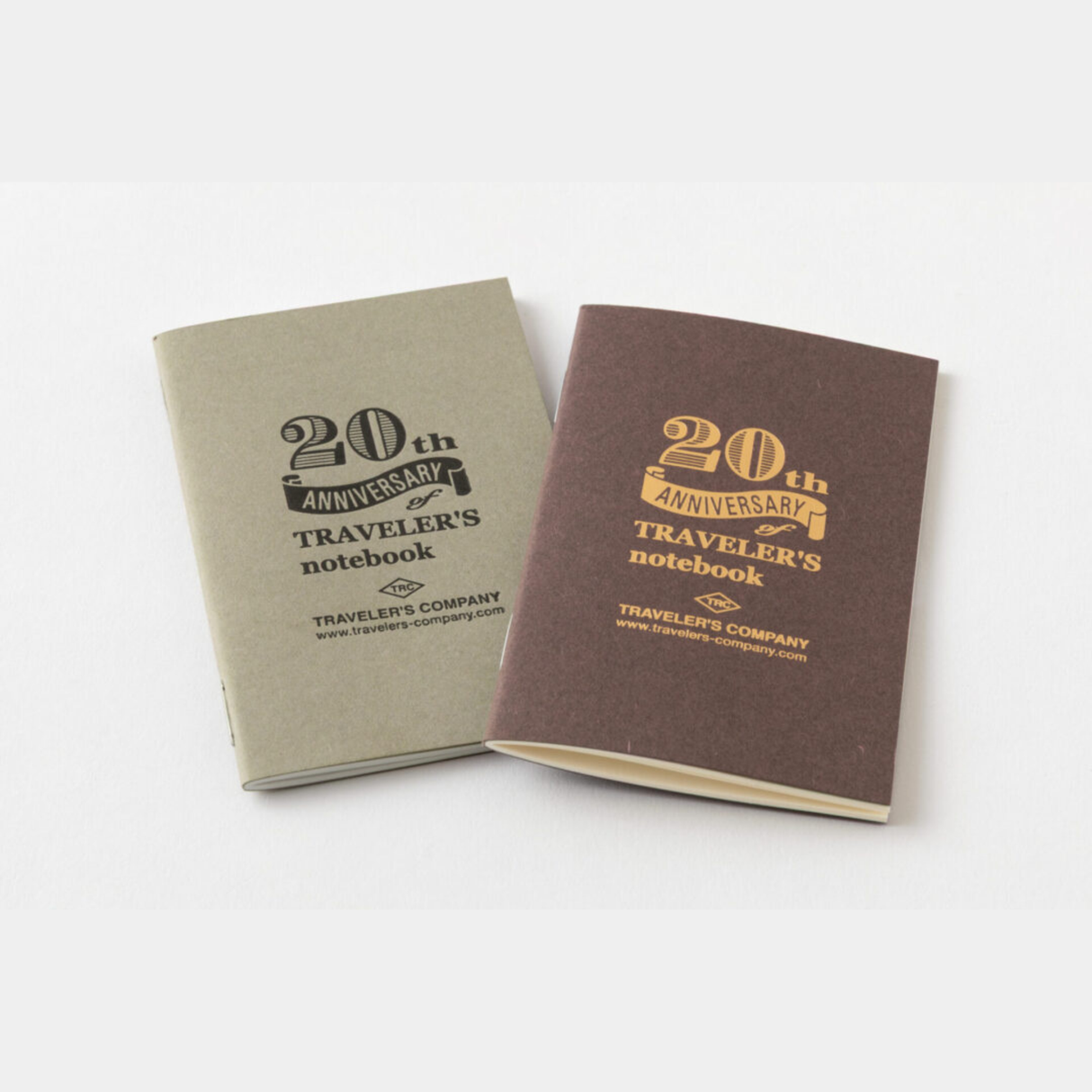 To commemorate this 20th anniversary, we’ve created a new size of TRAVELER’S notebook.

It is TRAVELER’S notebook Card Size. This TRAVELER’S notebook is always with you, even in your daily life. Whether it’s a sudden idea, information you learned or overheard, or something important you don’t want to forget— whenever and wherever you feel like writing, you can quickly grab the notebook and jot it down.

This set includes TRAVELER’S notebook Card Size, Refill Notebooks, Cotton Zipper Case, Kraft Paper Folder