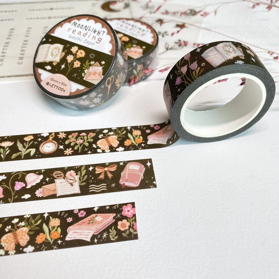 Cinta washi con texto "Lectura a la luz de la luna"