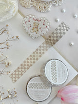 ♡ whimsy checkered washi tape&nbsp;

♡ perfect for layering &amp; adding a decorative touch to your journal pages!

♡ 16mm wide

♡ all washi is 10m long

Illustrated &amp; designed by Aarti from @leelajournals. Colors may vary from screen to screen and real life to photo.&nbsp;