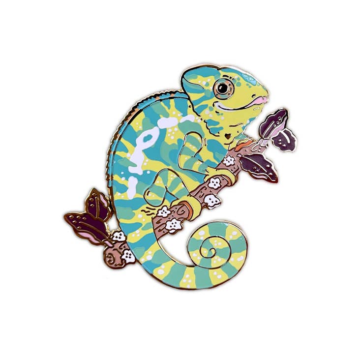 The Crowned Rabbit - Yellow Leopard Chameleon Enamel Pin