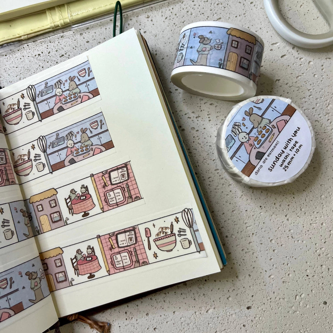 Spend a lovely weekend with Felix the Bunny and Bumi the Doxie

25 mm x 10m washi tape