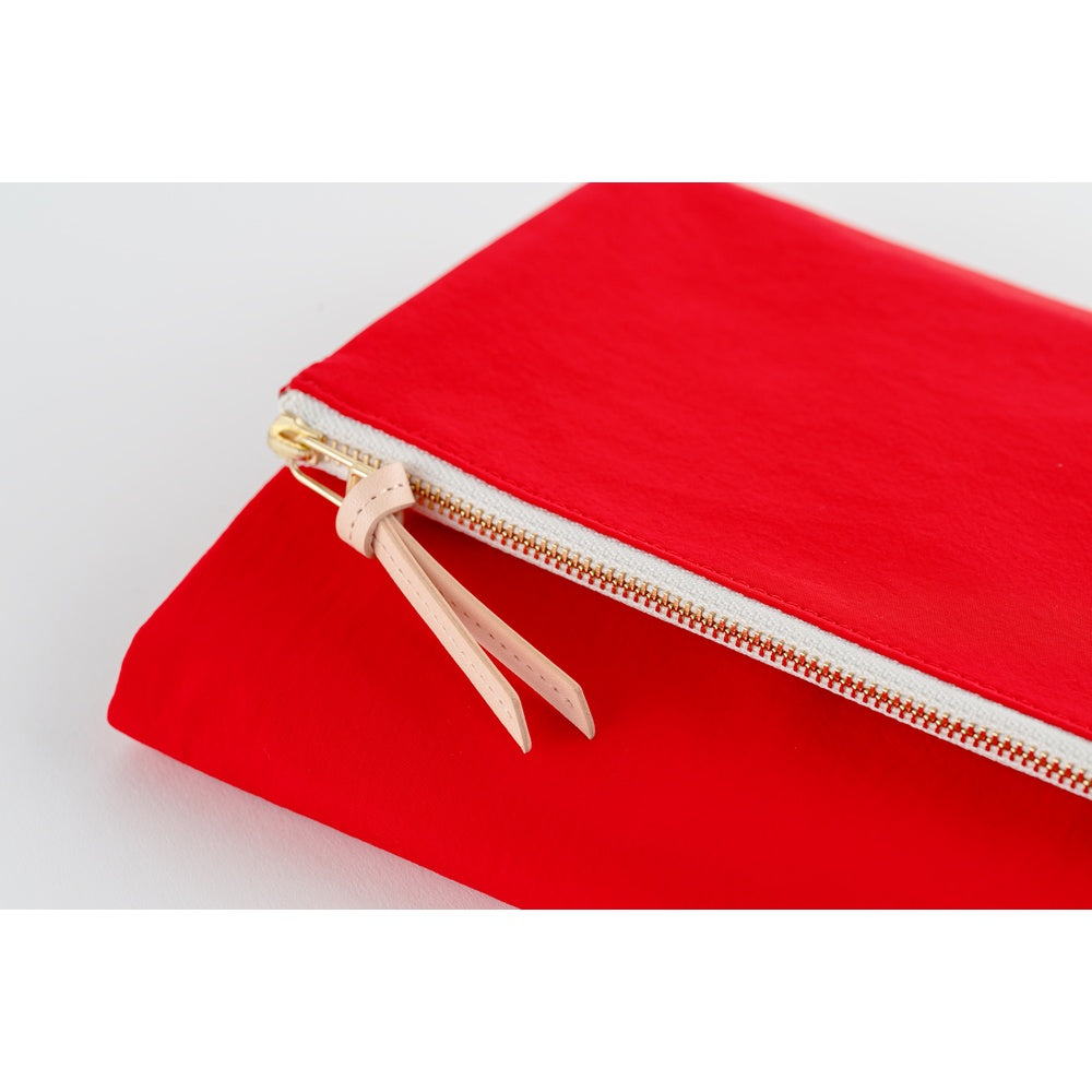 Hobonichi Techo 2026 Cousin A5 Book & Cover - Tragen: Red [ENG/A5/Jan Start]