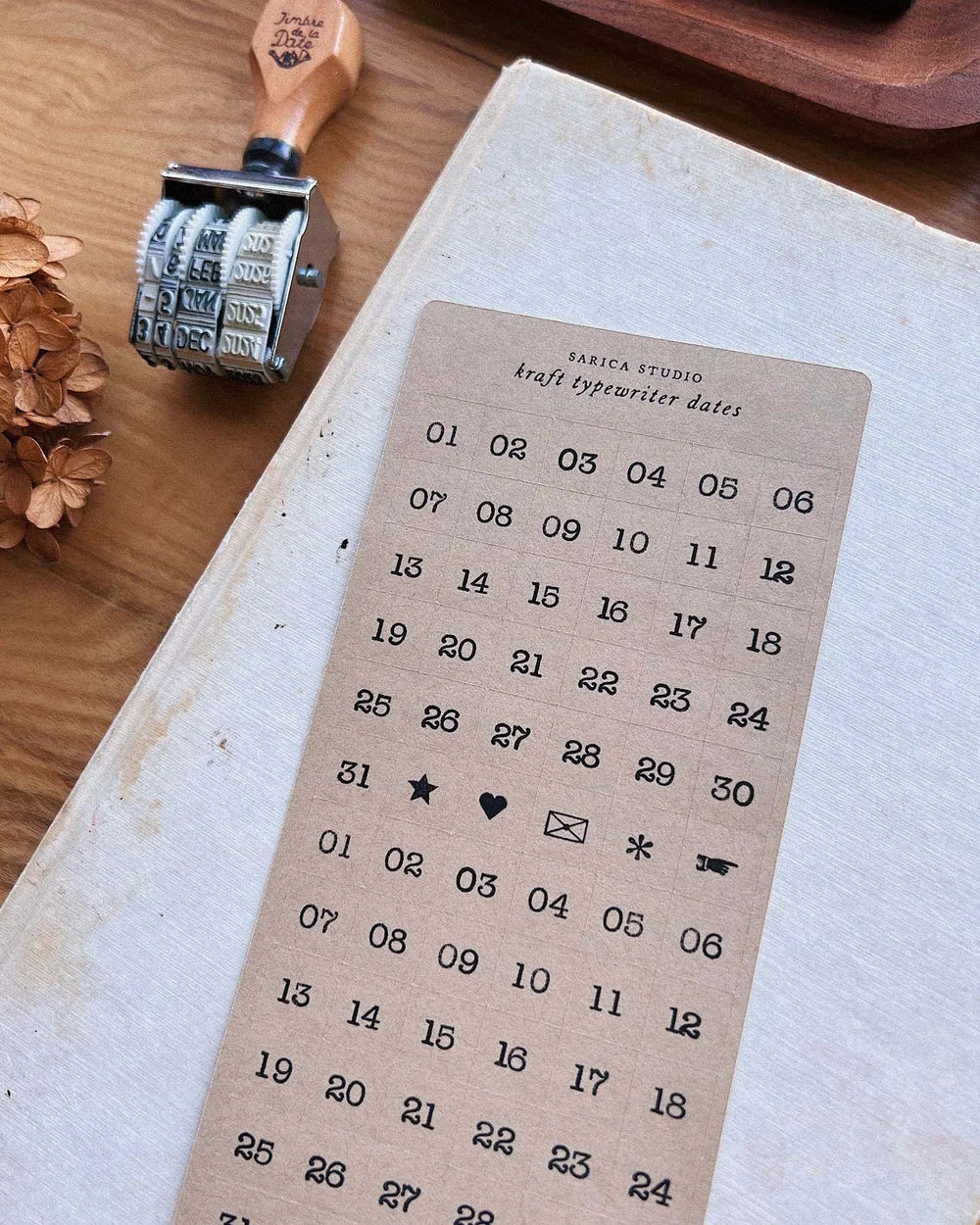 Sarica Studio Kraft Typewriter Date Stickers