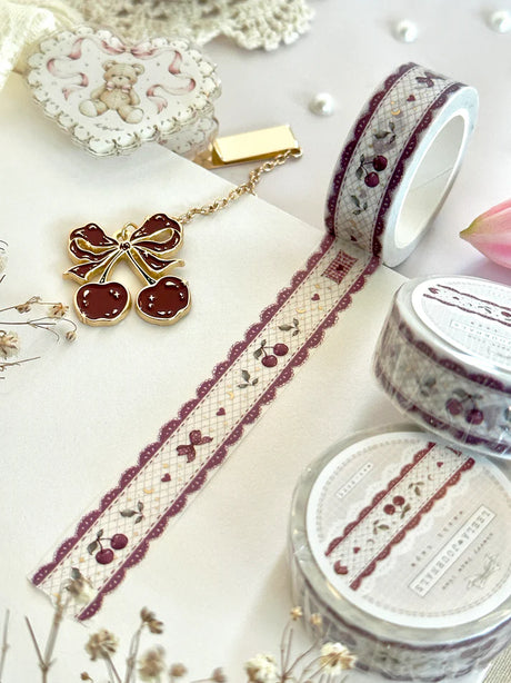 ♡ cherry red lace washi tape - gold foiled stars detailing

♡ x1 washi tape

♡ 10m long

♡ 16mm width