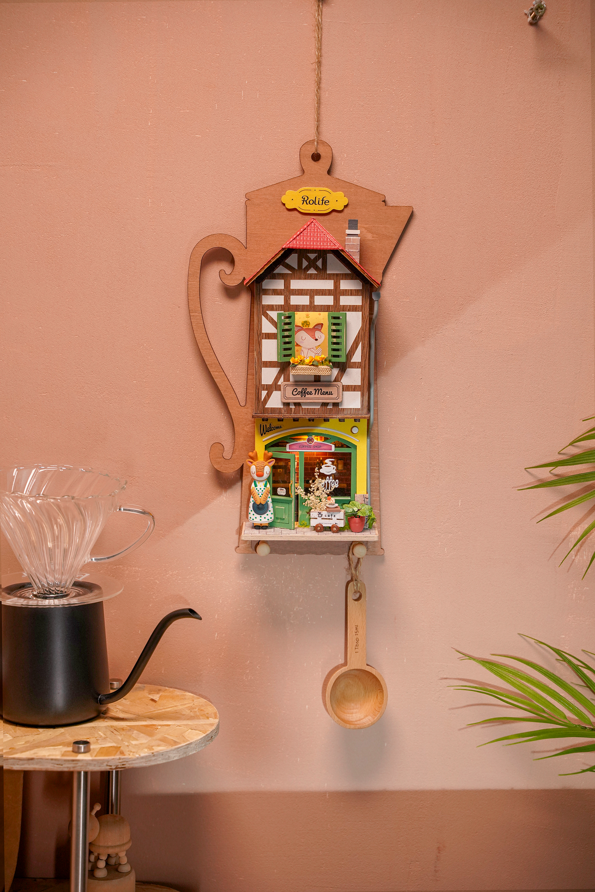 Kit de casa en miniatura para colgar en la pared con diseño de cafetería Lazy