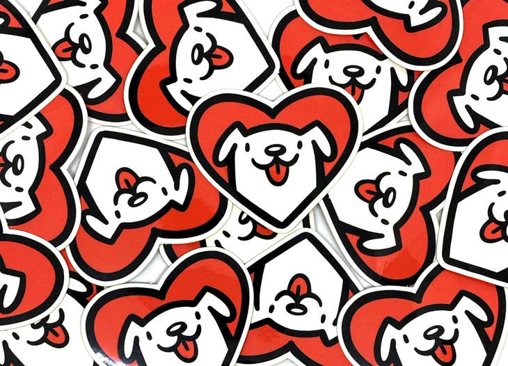 Pegatina mini con forma de corazón de perro 