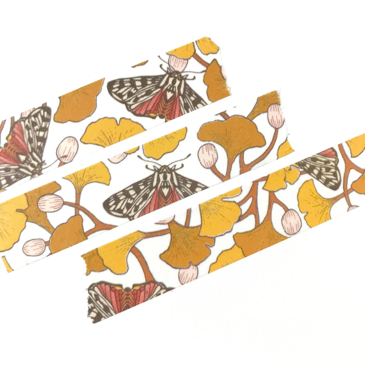 Cinta washi con motivos de ginkgo y polilla tigre