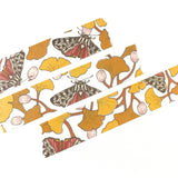 Cinta washi con motivos de ginkgo y polilla tigre